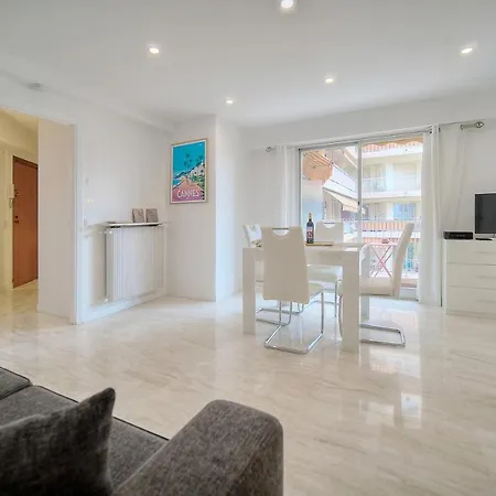 Apartment Superb Studio, Brand New, Comfortable - Cannes