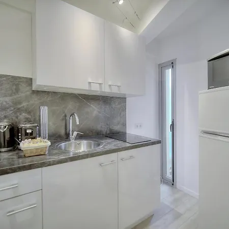 Superb Studio, Brand New, Comfortable - Daire
